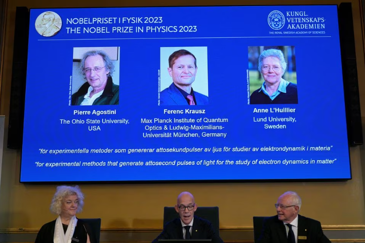 Trio win 2023 Nobel Prize in Physics for use of light to study electrons - ảnh 1