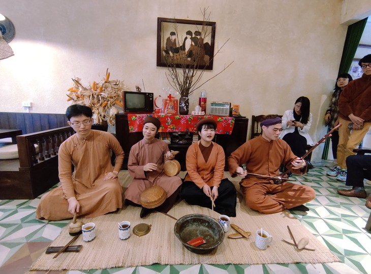 Vietnamese traditional music revitalized during new spring  - ảnh 6