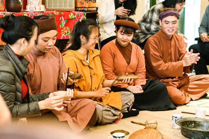 Vietnamese traditional music revitalized during new spring  - ảnh 9