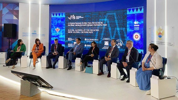 Forum Ekonomi Timur- Gebrakan bagi Rusia Pada Konteks Baru - ảnh 2