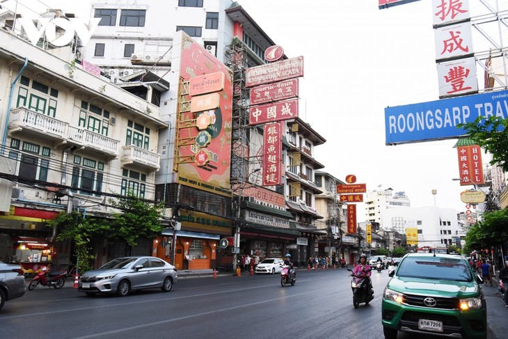 Ramainya Chinatown di Tengah Ibukota Bangkok, Thailand - ảnh 1