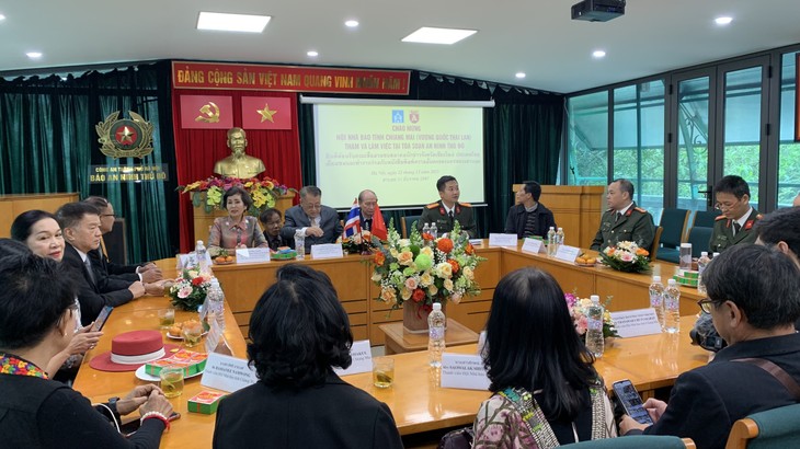 Perhimpunan Wartawan Kota Hanoi dan Perhimpunan Wartawan Provinsi Chiangmai, Thailand Memperkuat Persahabatan - ảnh 2