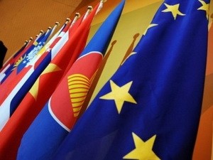 ASEAN  ແລະ EU ປຶກສາຫາລືກ່ຽວກັບ FTA ແລະ ການຄ້າສາກົນ - ảnh 1
