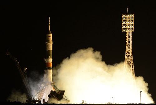 ລັດເຊຍ ຍິງເຮືອບິນອາວະກາດ “Soyuz TMA - 10” ສຳເລັດຜົນ - ảnh 1
