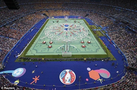 ພິທີ​​ເປີດ​ງານ​ແຂ່ງຂັນ​ຊິງຊະນະ​ເລີດບານ​ເຕະ ​ເອີ​ລົບ EURO 2016 - ảnh 5
