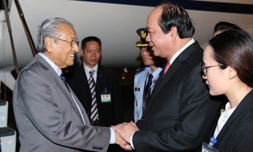마하티르 모하마드 말레이시아 총리, 베트남 공식 방문 시작 - ảnh 1