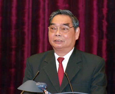 Politbüromitglied Le Hong Anh empfängt Vertreter der Volksgruppen in Lai Chau  - ảnh 1