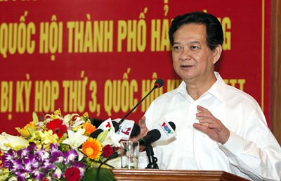  Premierminister trifft Wähler in der Hafenstadt Haiphong - ảnh 1