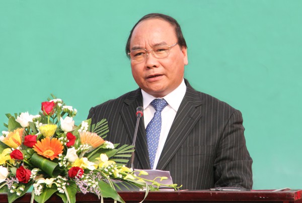 Vize-Premierminister Nguyen Xuan Phuc besucht die Provinz Long An - ảnh 1