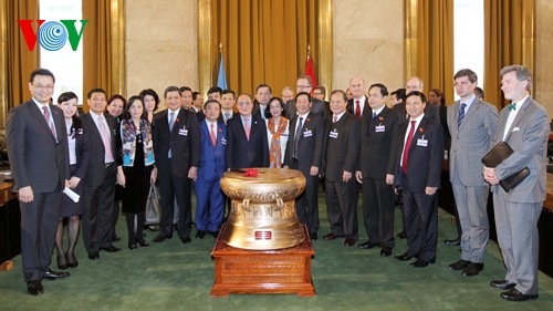 Parlamentspräsident Nguyen Sinh Hung besucht die Schweiz - ảnh 1