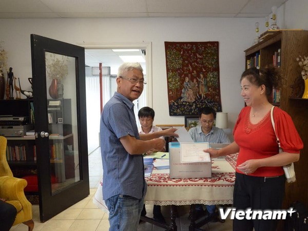 Die Vietnamesen in Kanada richten sich nach dem Meer und Inseln des Landes - ảnh 1