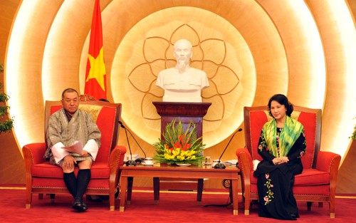 Vize-Parlamentspräsidentin Nguyen Thi Kim Ngan empfängt Rechnungshofchef von Bhutan Royal - ảnh 1