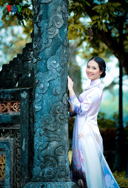 Ao Dai ehrt die Schönheit der vietnamesischen Frauen - ảnh 2