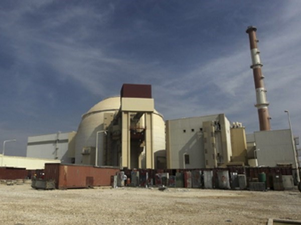 Russland und Iran unterzeichnen Vereinbarung zum Bau der Reaktoren - ảnh 1