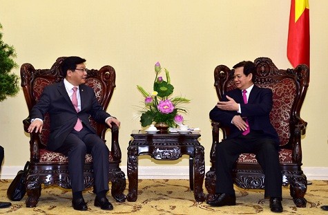 Premierminister Nguyen Tan Dung empfängt den südkoreanischen Vize-Minister für Strategie und Finanz - ảnh 1