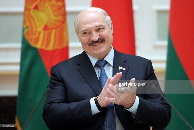 Lukaschenko gewinnt weitere Präsidentschaftswahl - ảnh 1