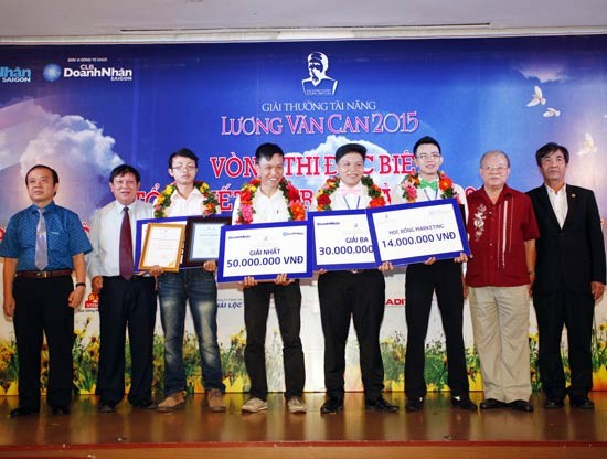 Verleihung des Talentpreises “Luong Van Can” 2015 - ảnh 1