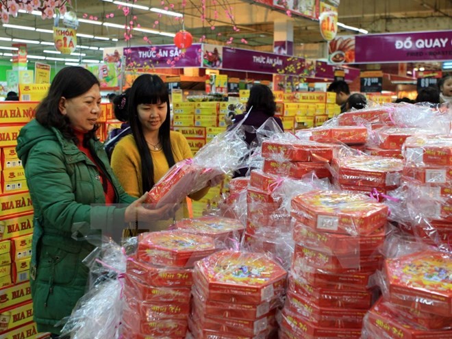 Die vietnamesischen Waren sind zum Neujahrsfest auf dem Binnenmarkt bevorzugt - ảnh 1