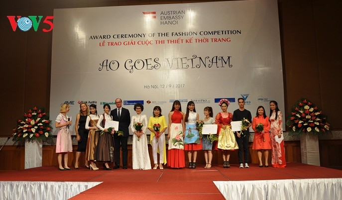 Design-Wettbewerb “Ao goes Vietnam”: Eine harmonische Mischung beider Kulturen - ảnh 1