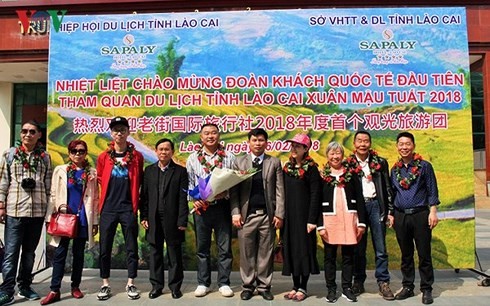 Mehr als 6,7 Millionen ausländische Touristen haben Vietnam besucht - ảnh 1