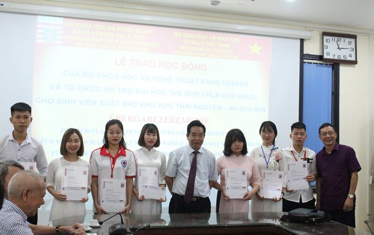 Hessen-Stipendien für 21 ausgezeichnete vietnamesische Studenten - ảnh 1