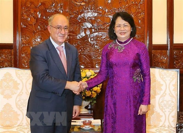 Vize-Staatspräsidentin Dang Thi Ngoc Thinh empfängt den deutschen WUS-Vorsitzenden  - ảnh 1