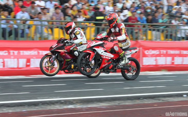 Das landesweite Motorradrennen in Can Tho - ảnh 1