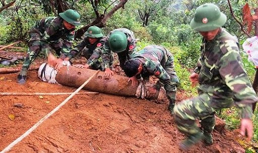 Vietnam beseitigt die Folge der Blindgänger nach dem Krieg - ảnh 1