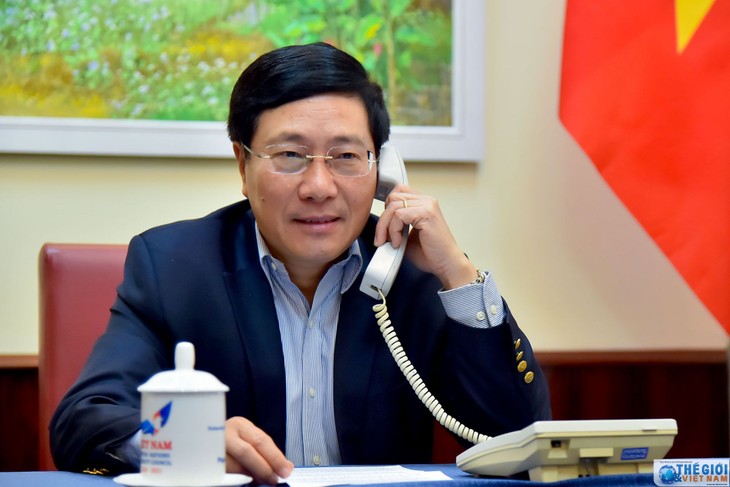 Vize-Premierminister Pham Binh Minh führt Telefongespräch mit der australischen Außenministerin Marise Payne - ảnh 1