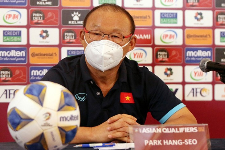 Park Hang-seo: Vietnams Mannschaft wird sich beim Spiel mit Australien anstrengen - ảnh 1