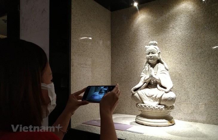 Ehrung der vietnamesischen Kulturschätze durch Keramik-Ausstellung - ảnh 1