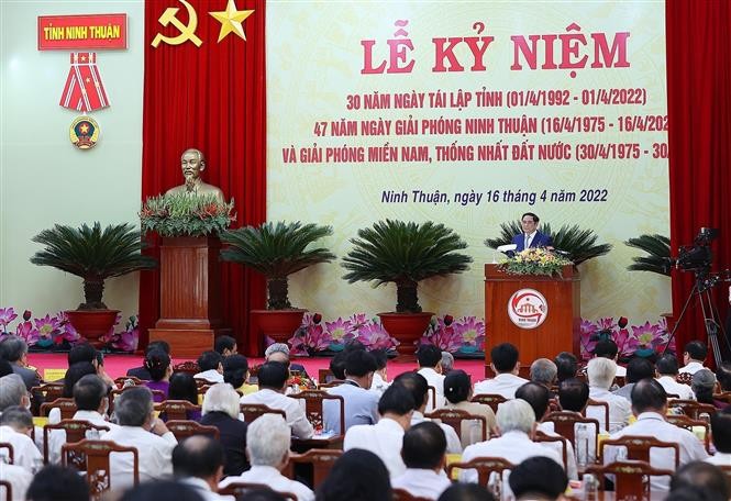 Premierminister Pham Minh Chinh nimmt an Feier zur Gründung der Provinz Ninh Thuan teil - ảnh 1
