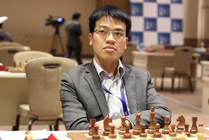 Le Quang Liem besiegt den ehemaligen asiatischen Schachmeister - ảnh 1