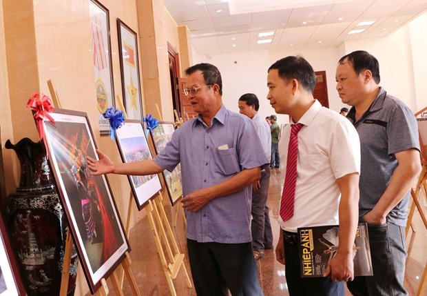 Eröffnung der Ausstellung der Kunstfotos in der Bergregion in Nordvietnam - ảnh 1