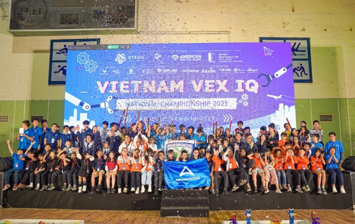 Vietnam entsendet 20 Teams für VEX-Robotik-Weltmeisterschaft 2023 - ảnh 1