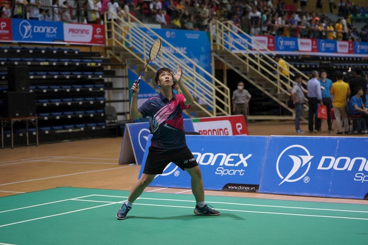 Fast 600 Sportler nehmen an Badminton-Juniorenmeisterschaft teil - ảnh 1