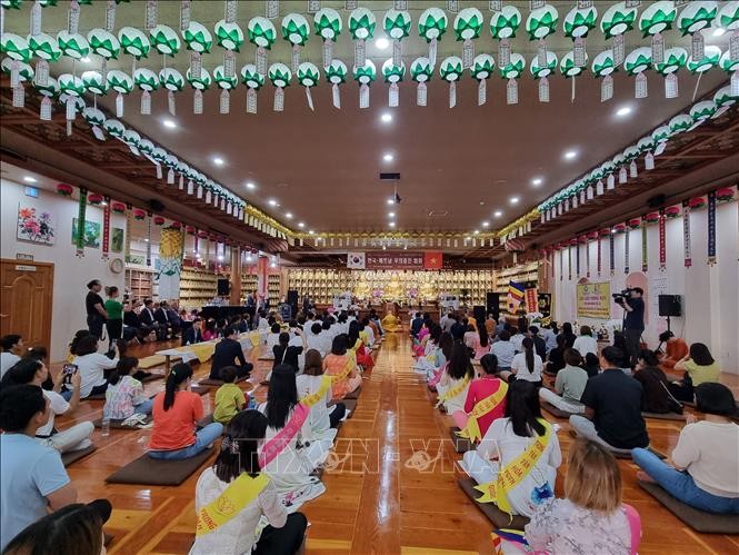 Vu Lan-Fest in Südkorea verbreitet die vietnamesische Kultur - ảnh 1