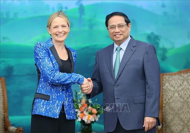 Premierminister Pham Minh Chinh schlägt die Verstärkung der Investitionen von Amazon in Vietnam vor - ảnh 1