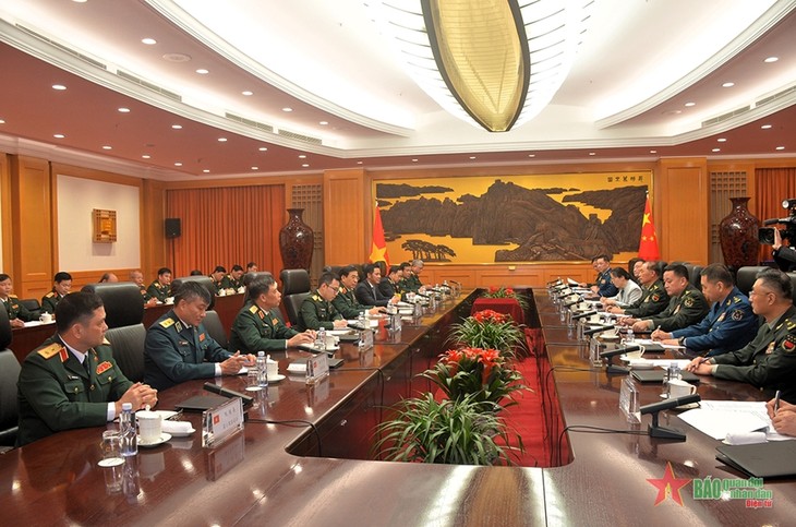 Vietnam und China wollen die Zusammenarbeit im Verteidigungsbereich vertiefen - ảnh 1
