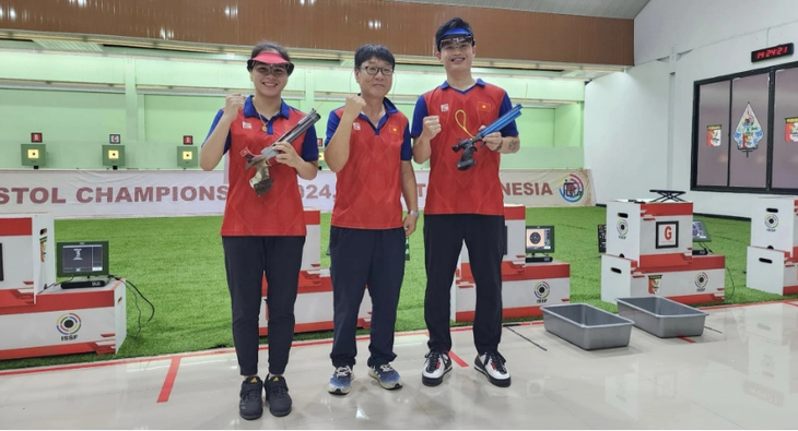 Pham Quang Huy und Trinh Thu Vinh gewinnen Goldmedaillen bei der asiatischen Schießmeisterschaft - ảnh 1