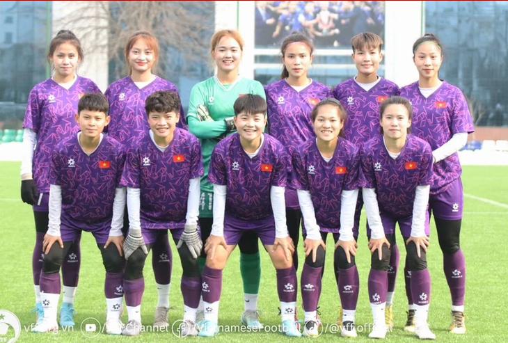 U20-Fußballmannschaft der Frauen gewinnt Freundschaftsspiel gegen Usbekistan - ảnh 1