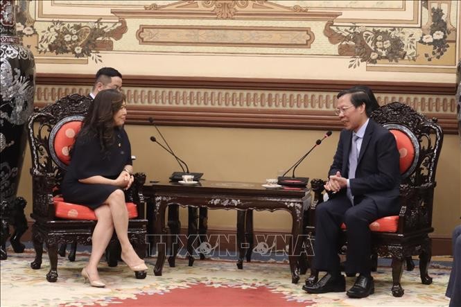 Förderung der Zusammenarbeit in mehreren Bereichen zwischen Kanada und Ho-Chi-Minh-Stadt - ảnh 1