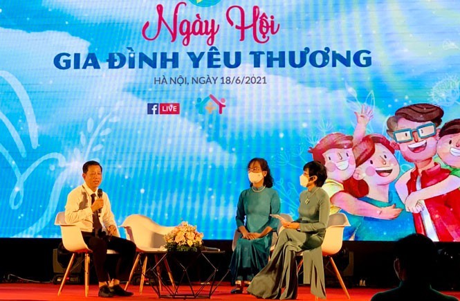 Journée de la famille vietnamienne 2021: «Famille sereine-société heureuse» - ảnh 8