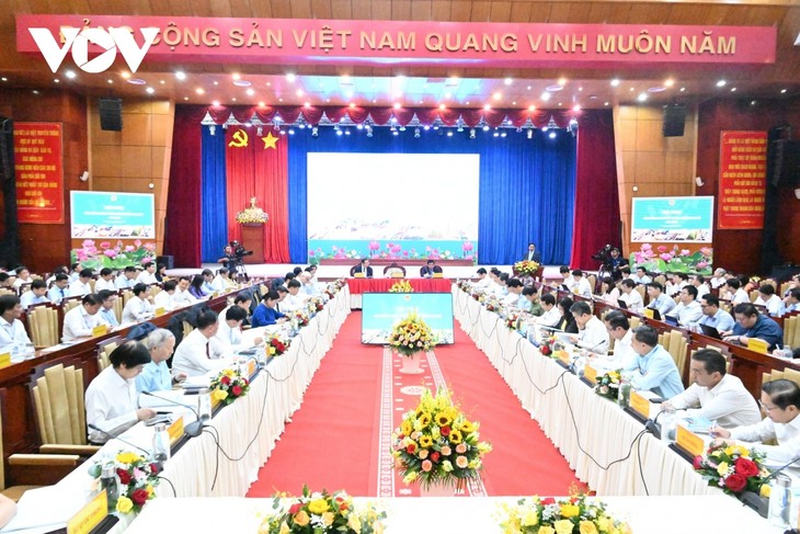 Pham Minh Chinh appelle à l'accélération du développement dans la région du Sud-Est - ảnh 1