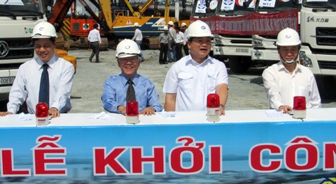 Phó Thủ tướng Hoàng Trung Hải dự lễ khởi công xây dựng cầu Sài Gòn 2 - ảnh 1