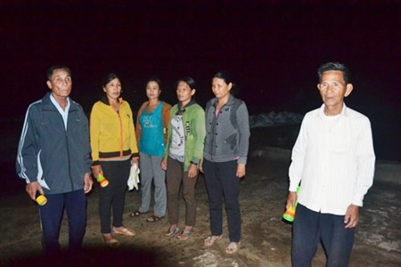 21 ngư dân Quảng Ngãi về đến Việt Nam an toàn - ảnh 2