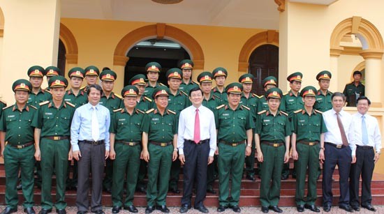 Chủ tịch nước Trương Tấn Sang làm việc tại tỉnh Phú Thọ - ảnh 1