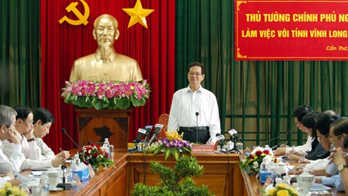 Thủ tướng Nguyễn Tấn Dũng làm việc với tỉnh Vĩnh Long và tỉnh Hậu Giang - ảnh 1