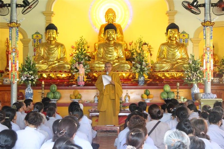 Sôi nổi các hoạt động mừng lễ Phật đản - Phật lịch 2557 - ảnh 1