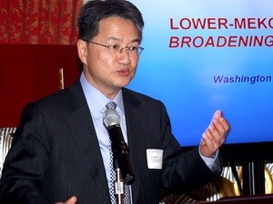 Quyền Trợ lý Ngoại trưởng Mỹ nhấn mạnh kết quả hợp tác Mỹ-Việt - ảnh 1